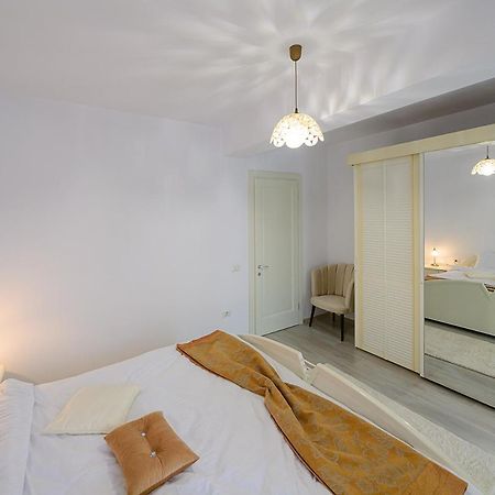 Apartament Laur グラ・フモアルルイ エクステリア 写真