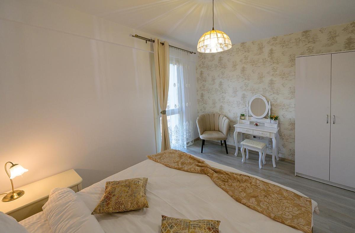 Apartament Laur グラ・フモアルルイ エクステリア 写真